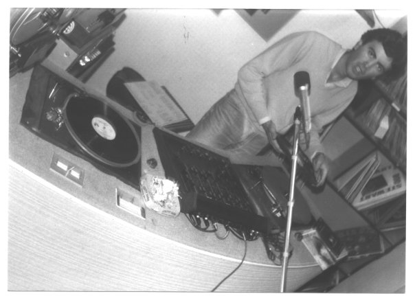 Un Panino Uova, Cipolle e Tonno. 9 84706 230537 1025638811123 8042 n