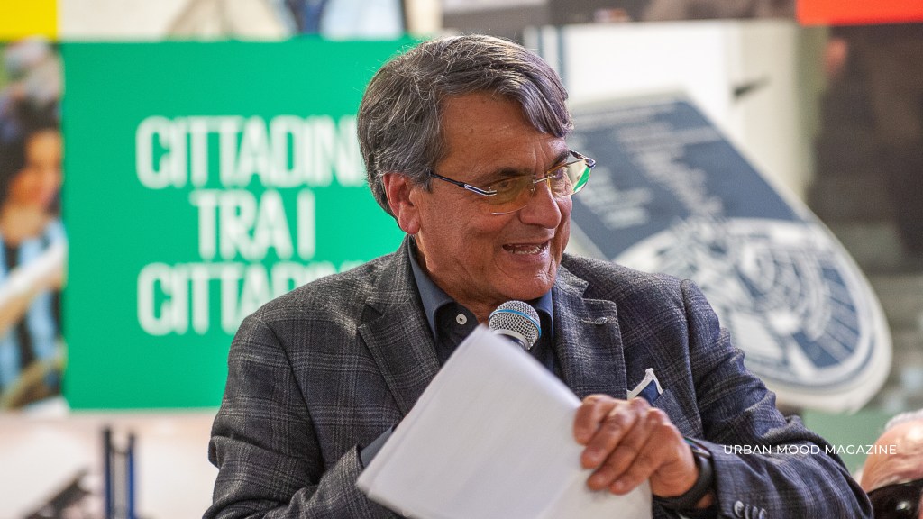 Braille e Tecnologia: Autonomia e Inclusione per il Futuro - Intervista a Roberto Pili 8 Persone non vedenti che imparano il Braille in un corso di formazione IERFOP