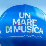 Assemini celebra la musica italiana: 12 palchi e la PFM per una notte epica di suoni Made in Italy