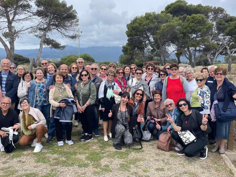 Gita a Nora per “Ben-Essere in Comunità” tra i 21 comuni della Marmilla in Sardegna. salute, relazioni e memoria