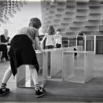 Quando la creatività nasce dal gioco: una riflessione sull’infanzia e sulla meraviglia