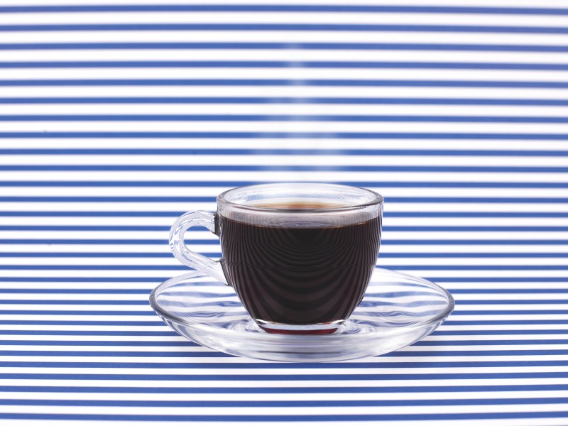 Finché il caffè è caldo di Toshikazu Kawaguchi: una meditazione sul tempo e le parole non dette