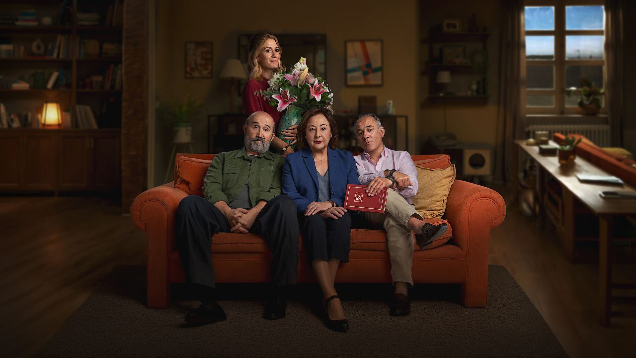 Recensione del film  53 domeniche – di CESC GAY: una commedia non del tutto buffa. Di Daniela Di Benedetto